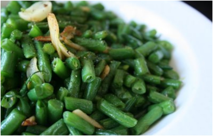 Green Bean Bits with Crispy Garlic
