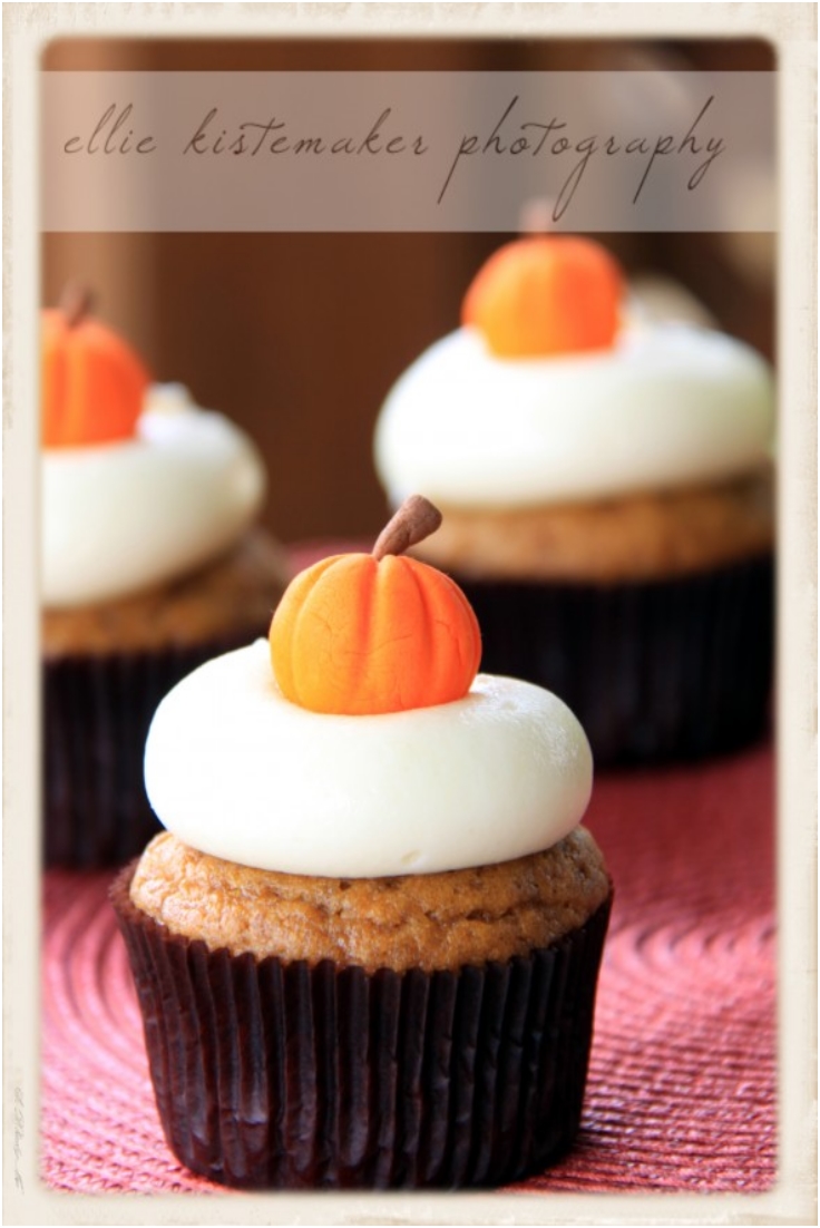 Pumpkin Cupcakes with Maple Cream Cheese Icing