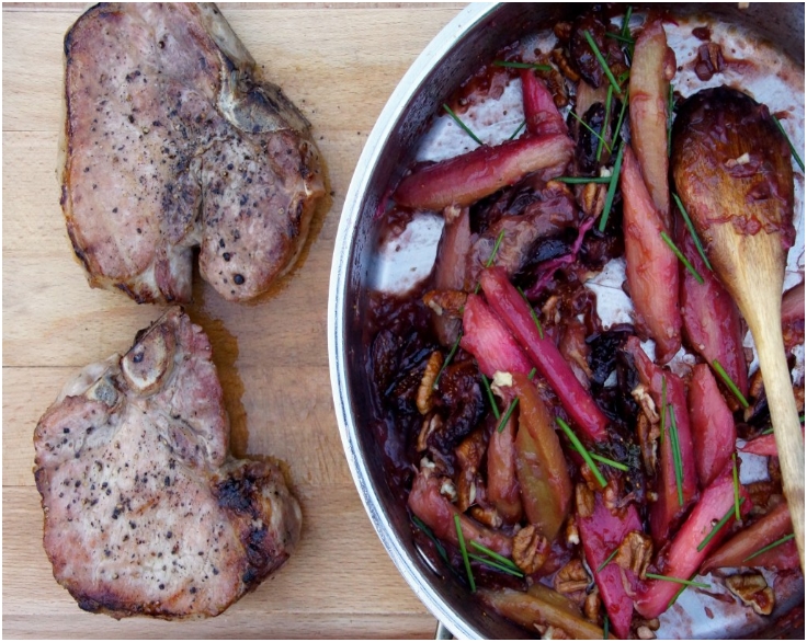 rilled Pork Chops with Rhubarb & Fig Compote