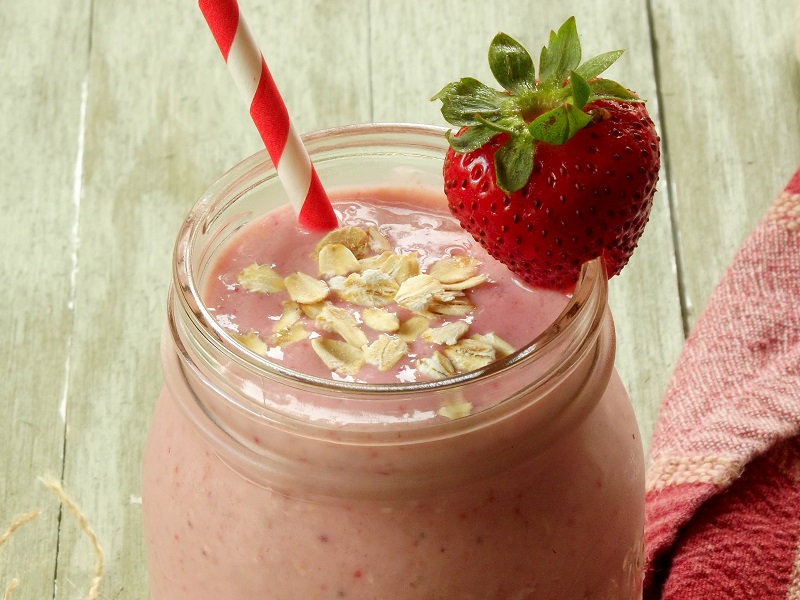 Strawberry Oat Smoothie