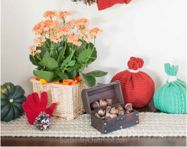 Toque Pumpkins And Glove Turkey