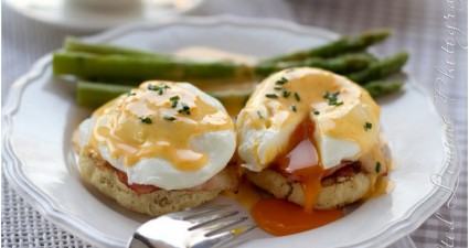 Eggs Benedict and The Daring Kitchen